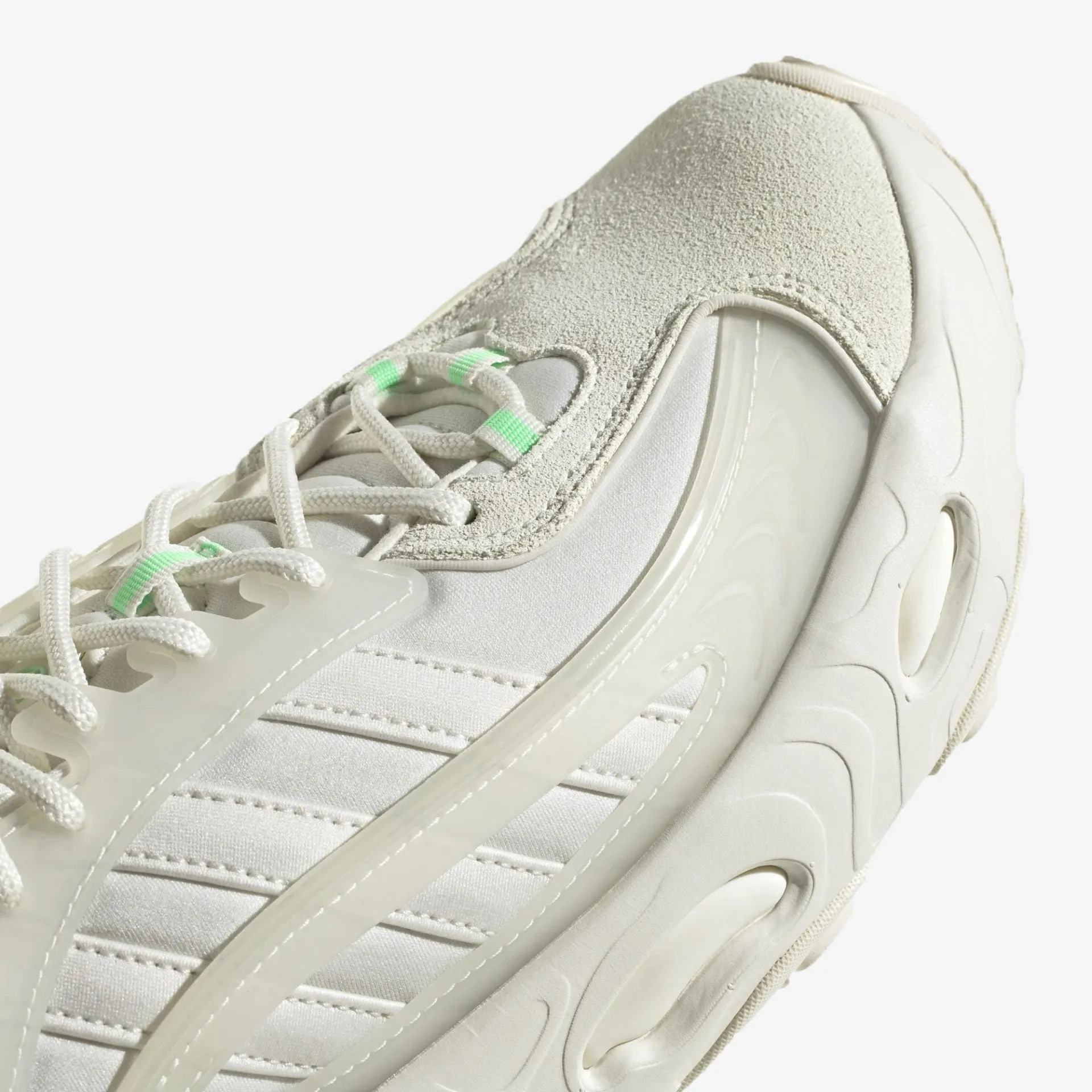 Adidas Originals | OZNOVA  { OFF WHITE / BEAM GREEN