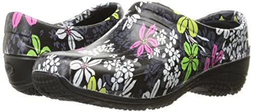 CHEROKEE Women's Exact Health Care & Food Service Shoe, Bomb