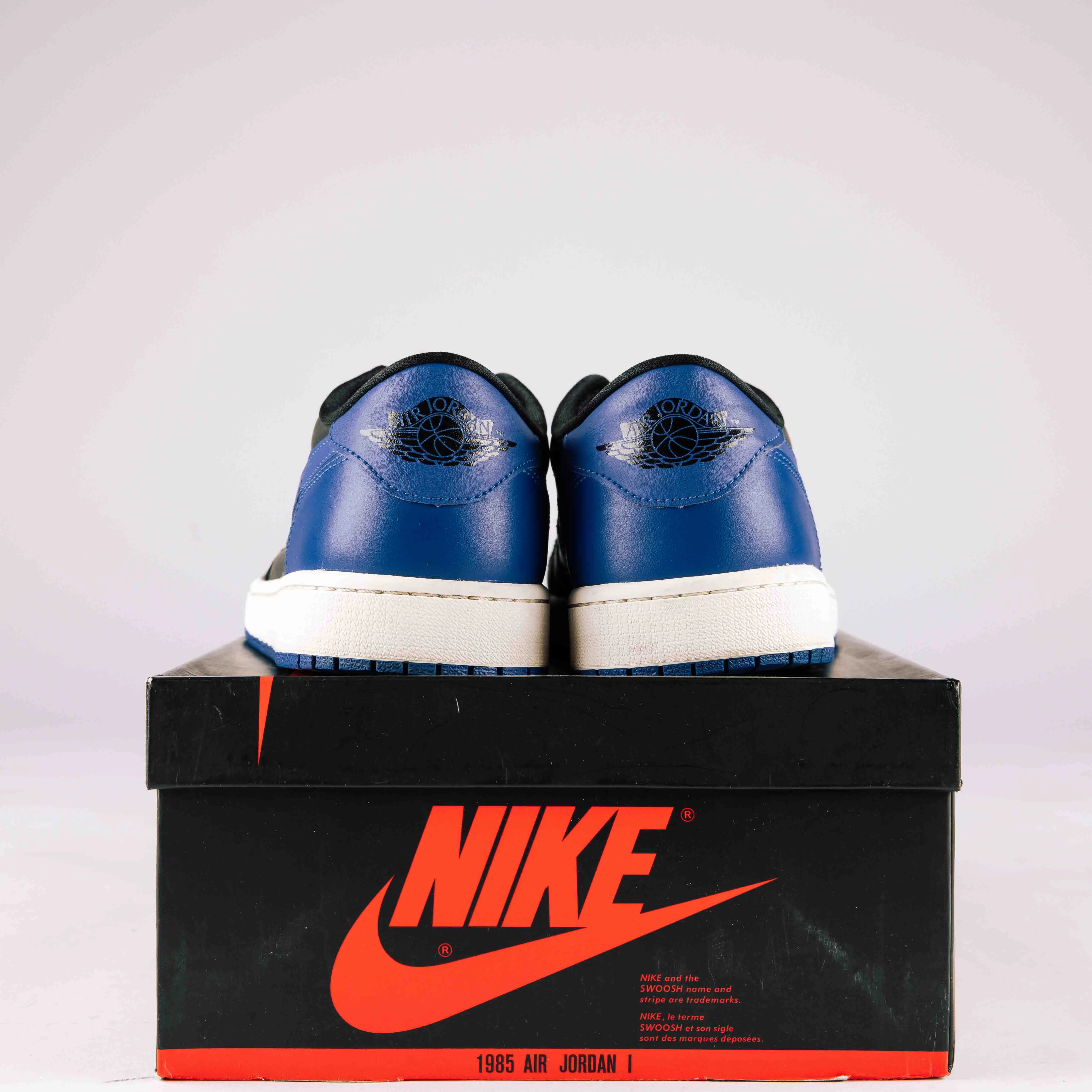 Jordan 1 Retro Low Royal (2015) - Used - 0142