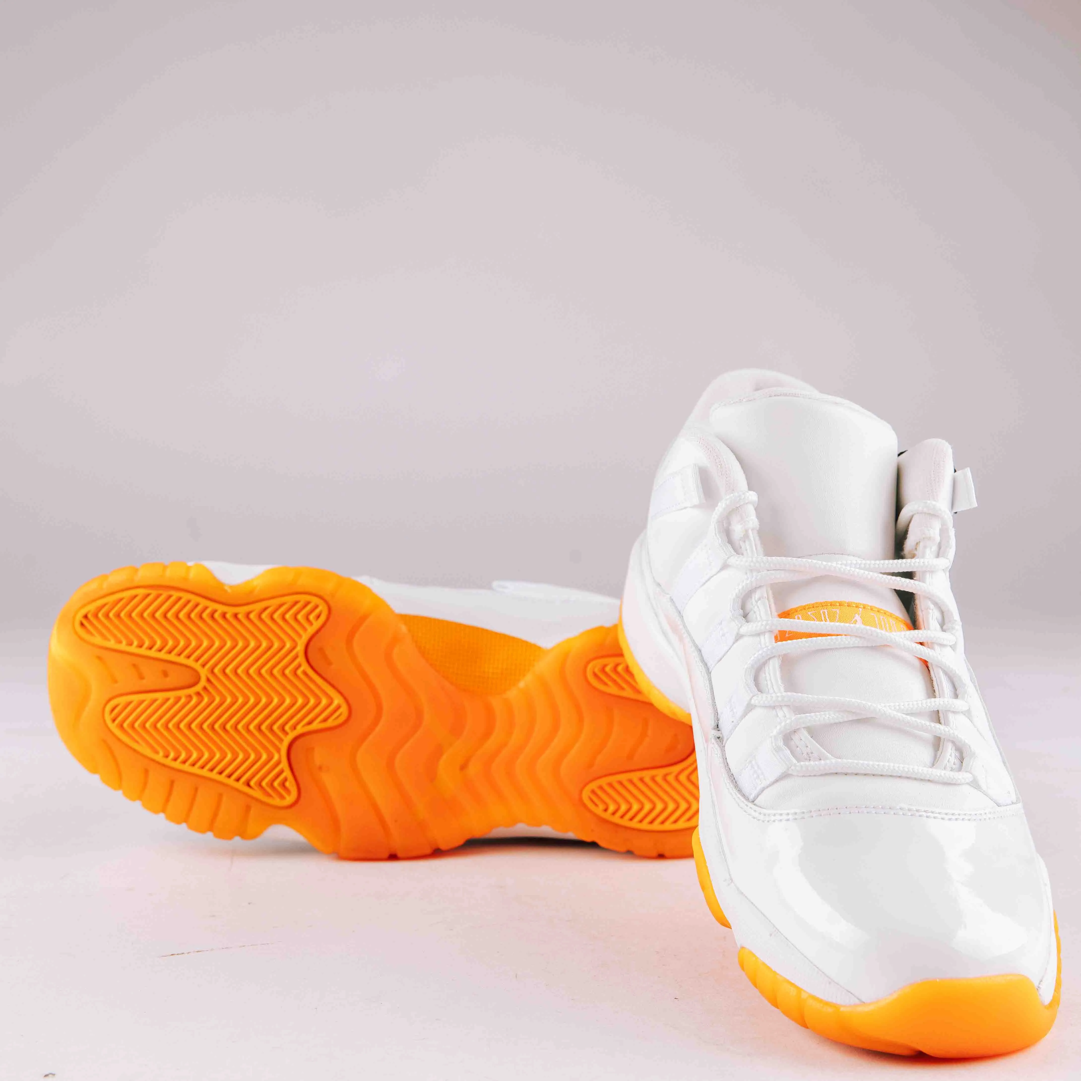 Jordan 11 Retro Low Citrus (2015) GS - Used - 0024