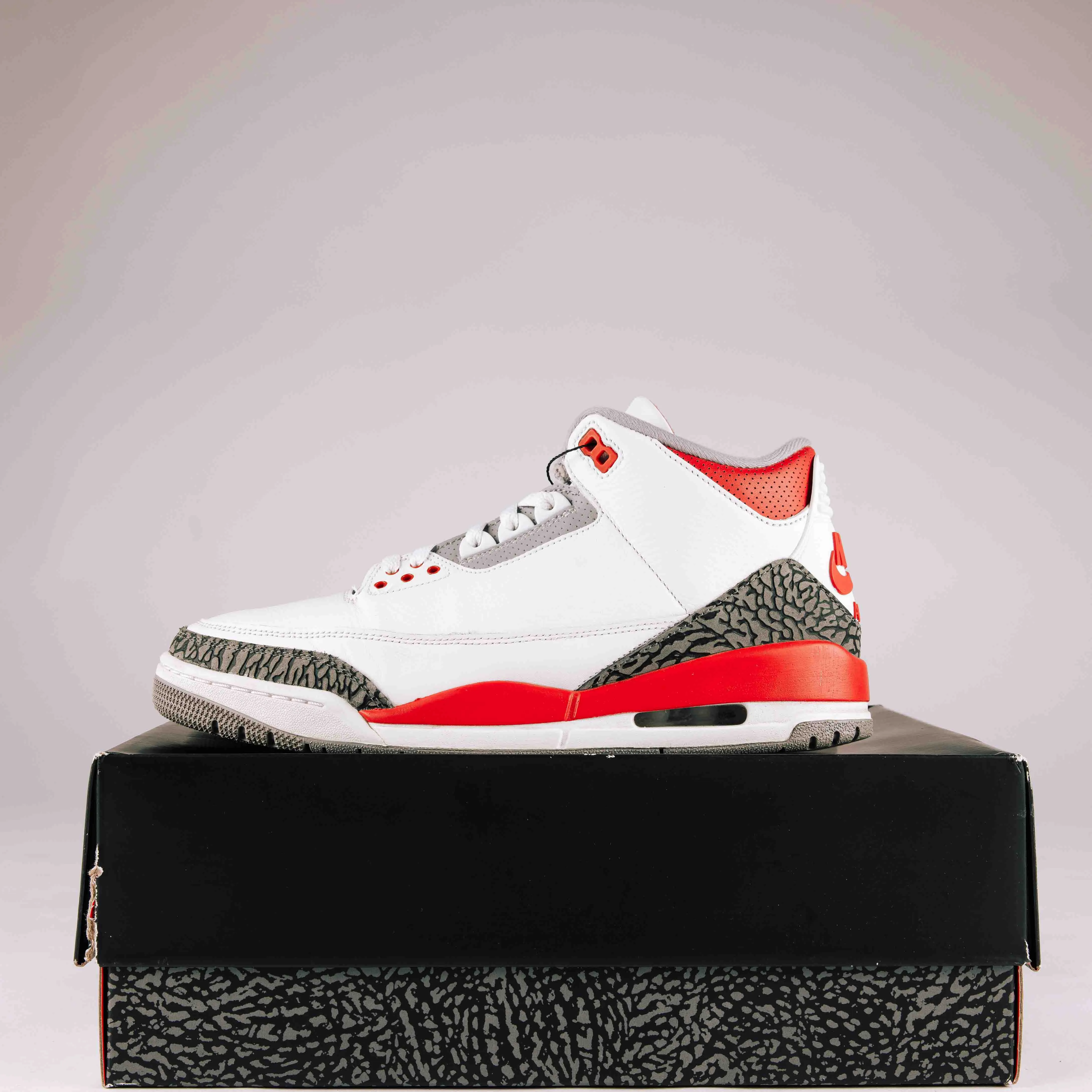 Jordan 3 Retro Fire Red (2022) - Used - 2013