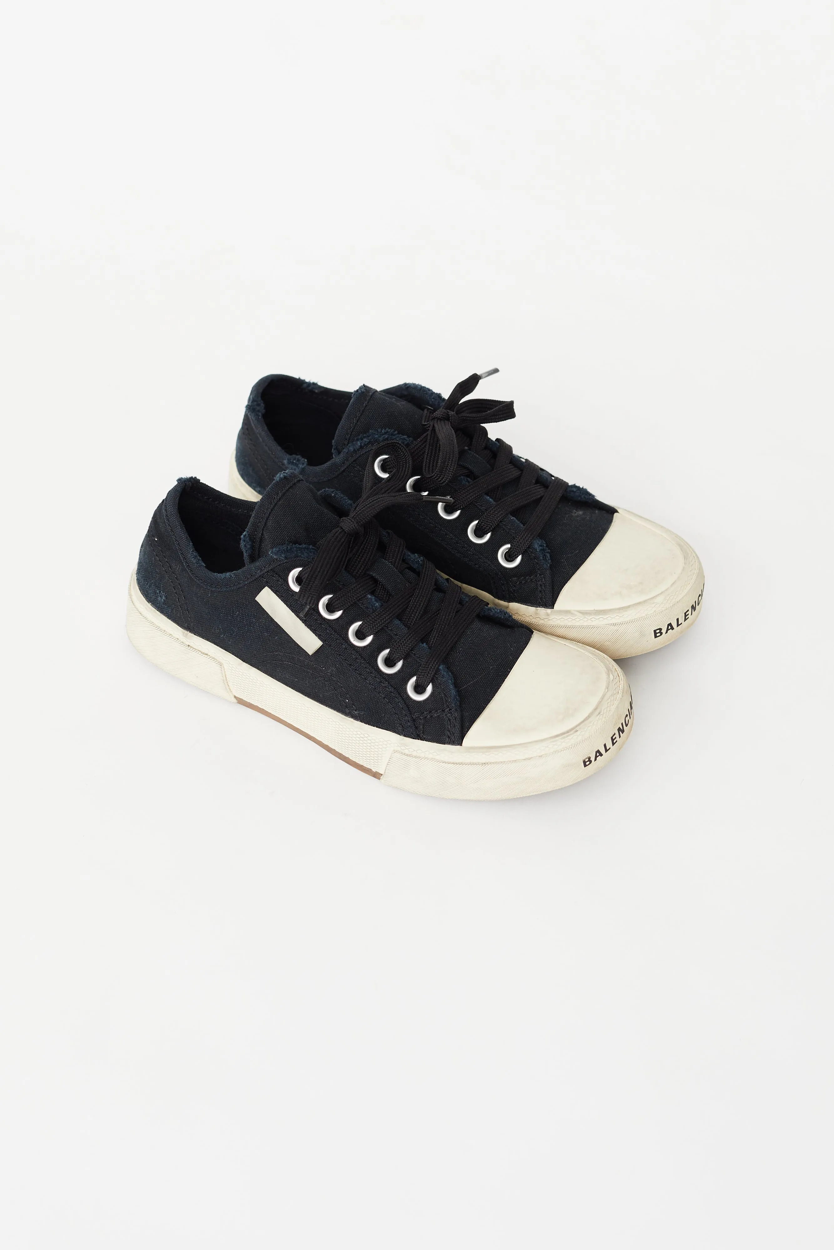 Navy Canvas Paris Low Top Sneaker