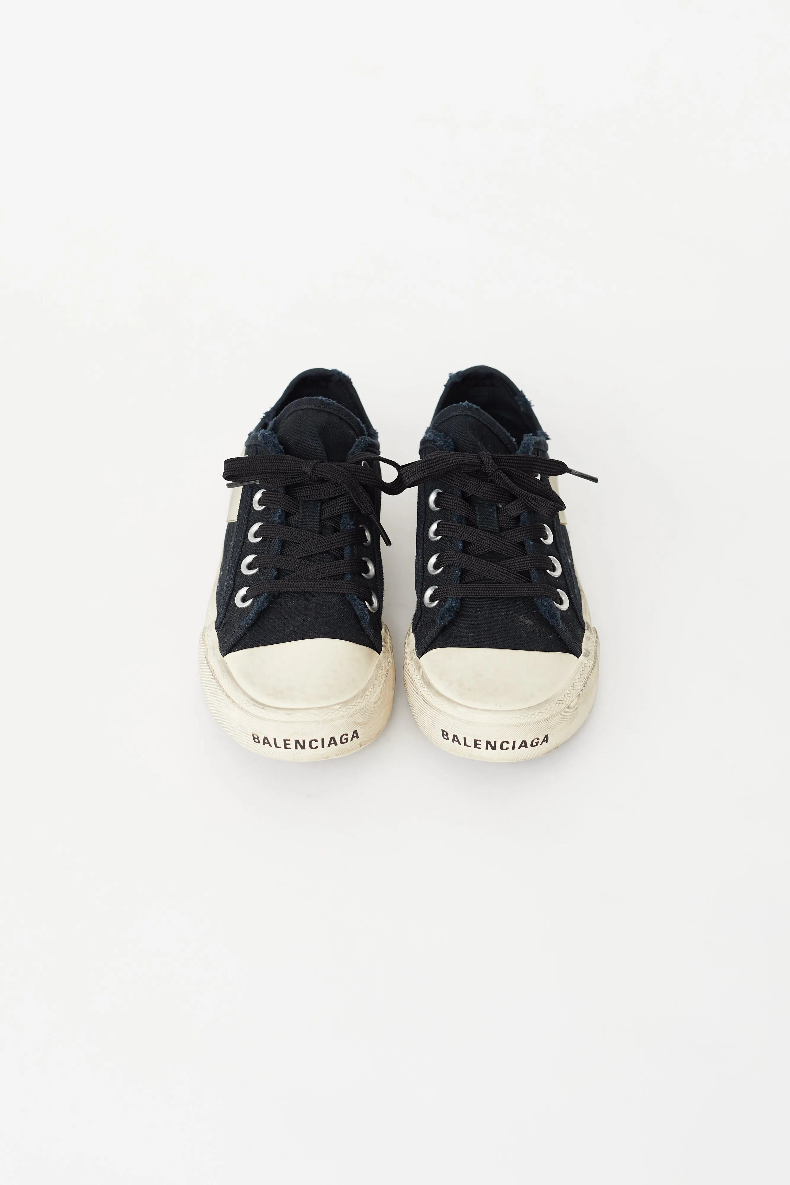 Navy Canvas Paris Low Top Sneaker