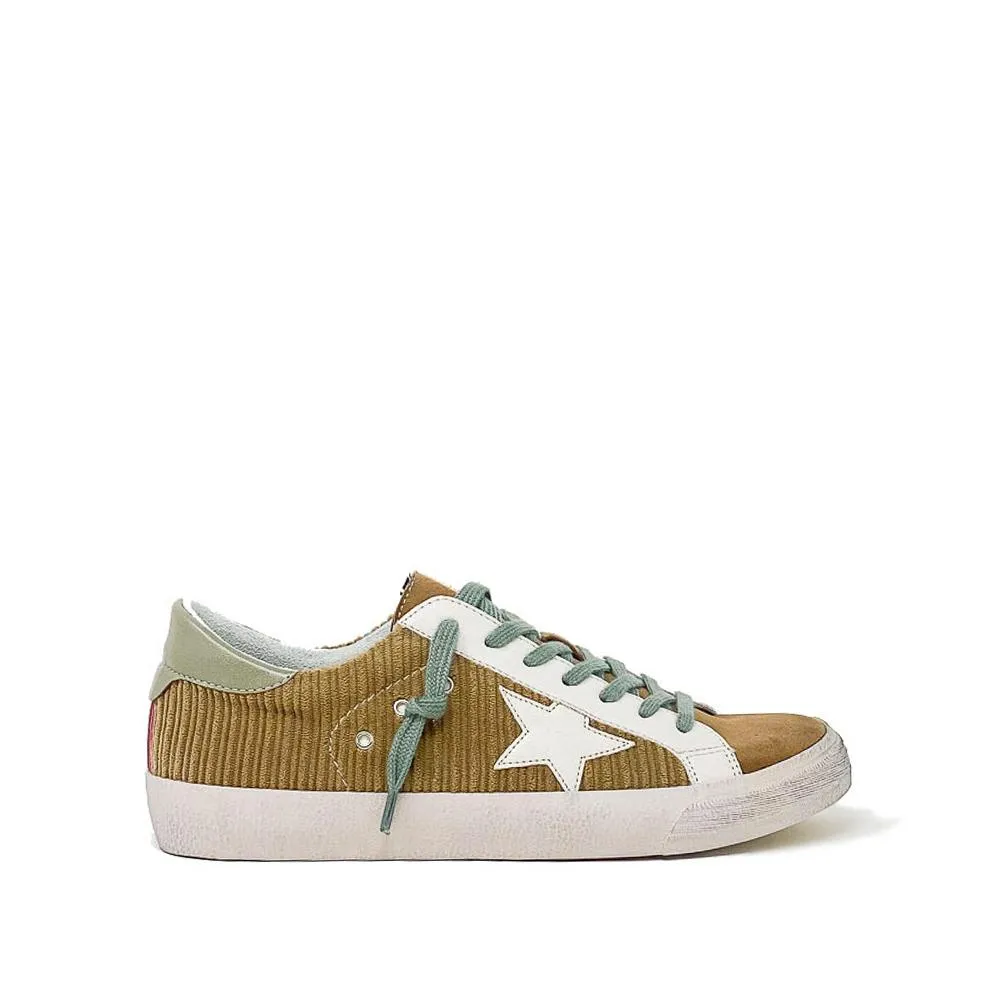 PILAR Camel Sneaker