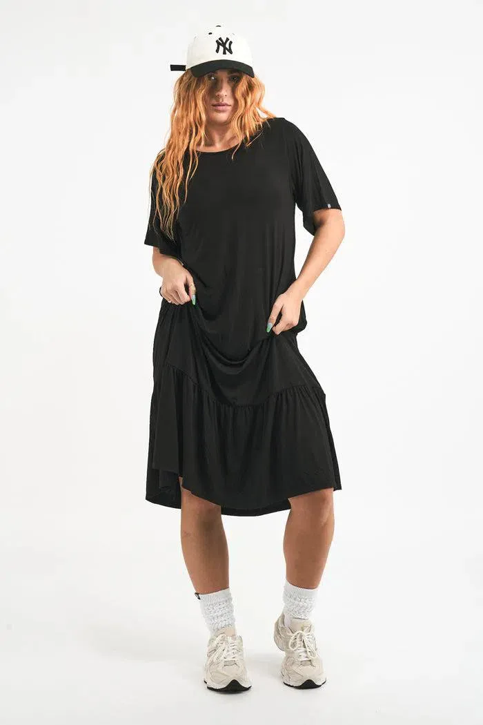 Slinky To Touch Lazy Girl Ruffle Dress - Black