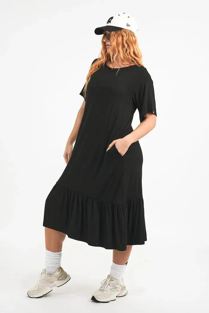 Slinky To Touch Lazy Girl Ruffle Dress - Black