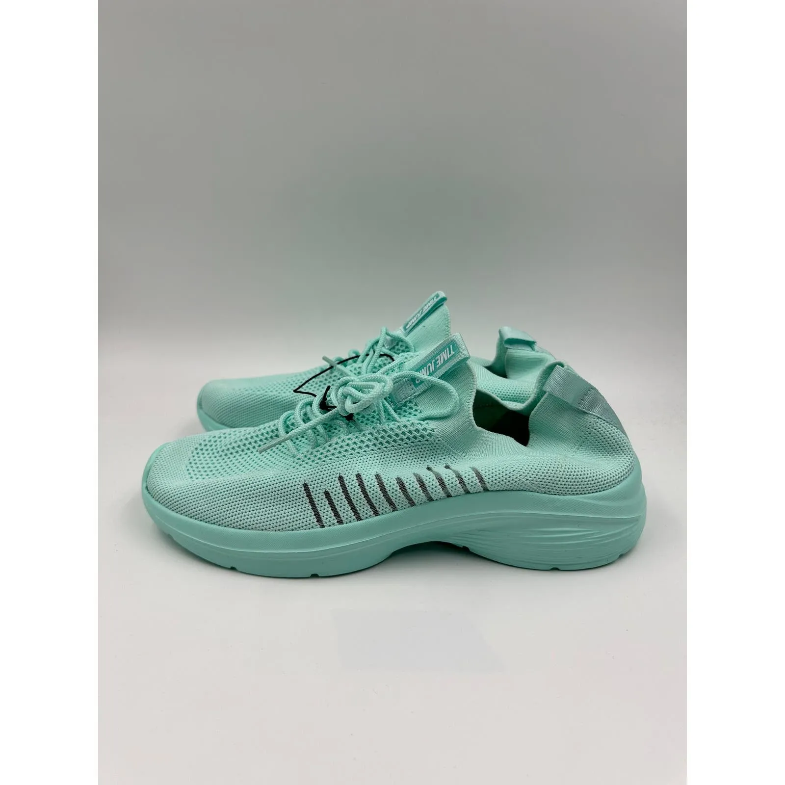 Women's size 9, All Mint Green Knit Casual Slip-on Tied Casual Sneakers